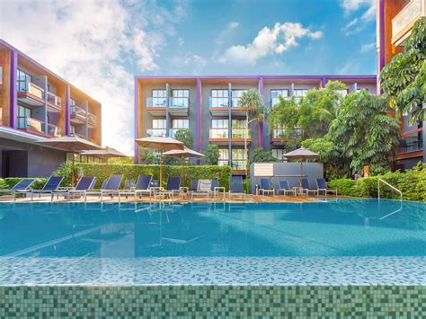 Holiday Inn Express Phuket Patong Beach Central, an IHG Hotel .